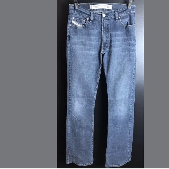 DIESEL Fanker Denim Jeans Straight Leg Medium Wash - Picture 2 of 7